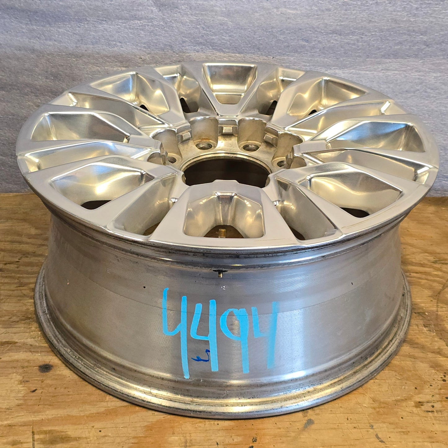 2020-2023 20" CHEVY SILVERADO 2500 3500 POLISHED WHEEL RIM 2022 23377035 #4494