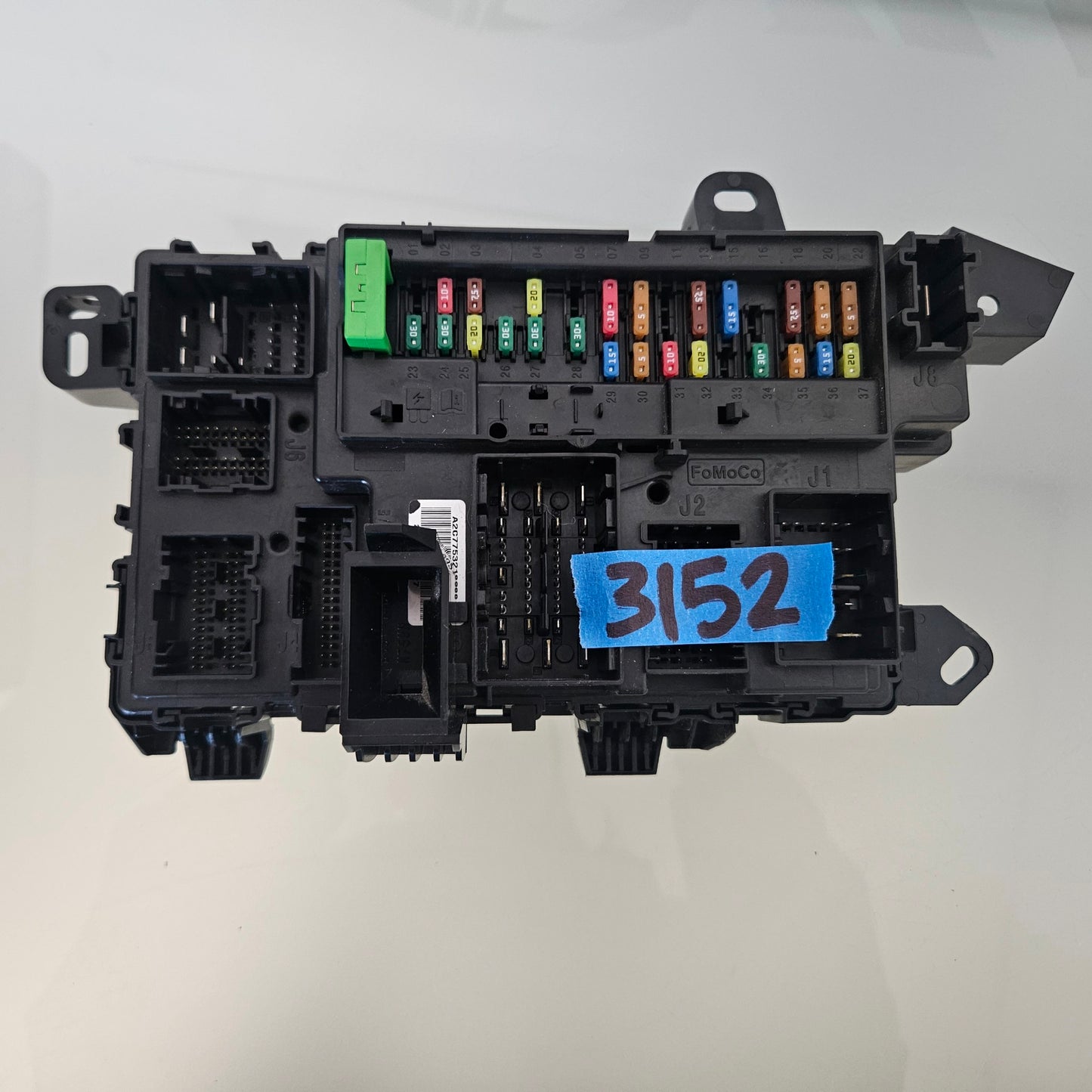 21 22 23 FORD F150 FUSE RELAY JUNCTION BOX CONTROL MODULE MU5T-15604 #3152