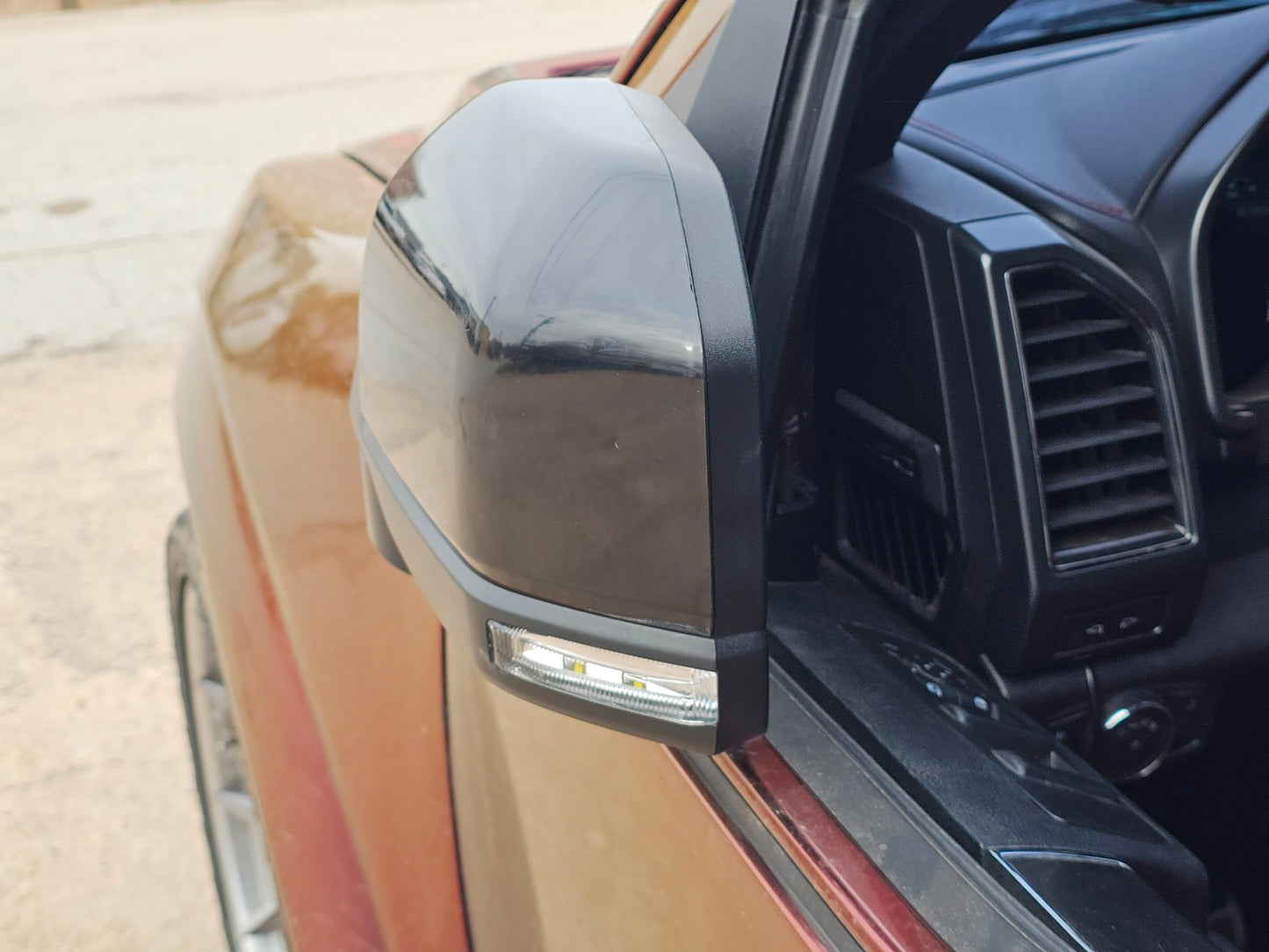 2015-2020 FORD F150 LEFT DRIVER MIRROR POWER FOLD CAMERA SIGNAL NO BLIS #3123