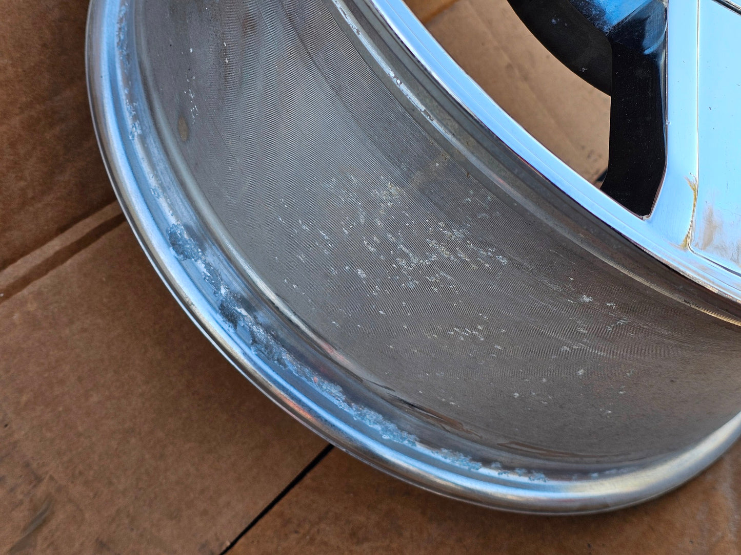 2009-2012- 18" CADILLAC ESCALADE CHROME CLAD WHEEL OEM RIM  9596318 #4133