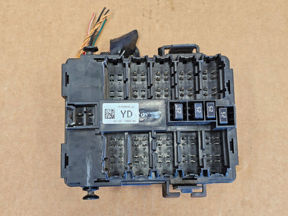 2007-2013 CHEVY SILVERADO FUSE RELAY BOX 15780696 #4163