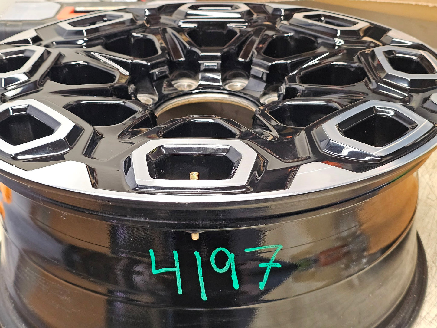 OEM 2020-2024 20" SIERRA SILVERADO 2500 3500 OEM BLACK WHEEL RIM 23377424 #4197