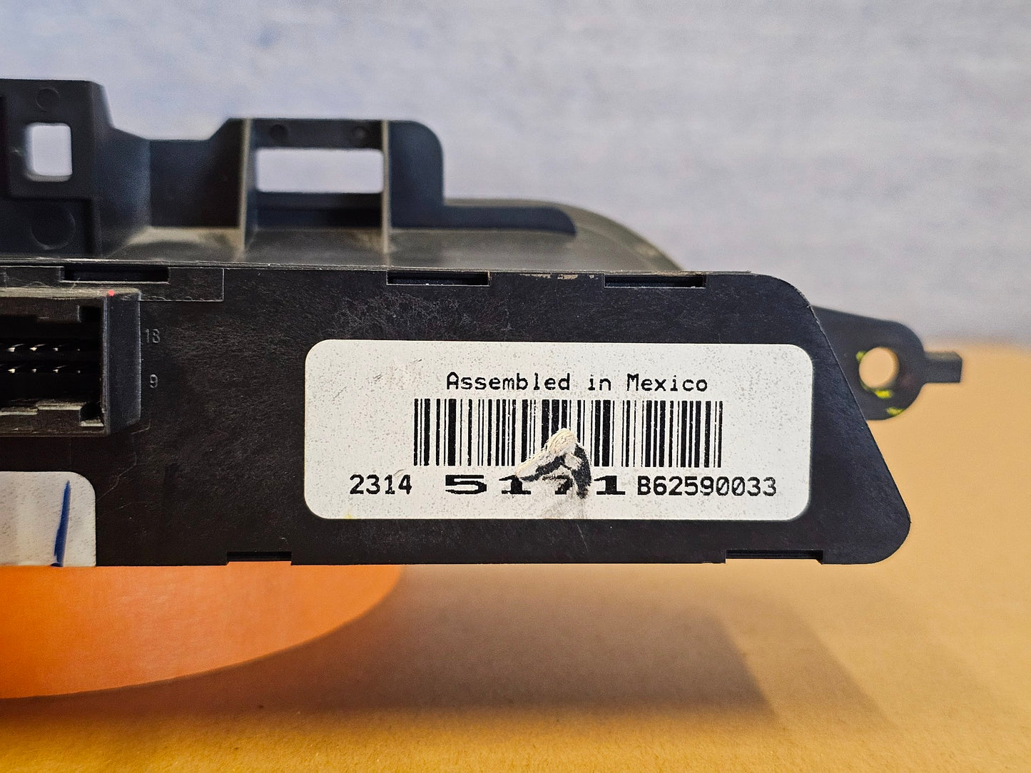 2014-2019 GMC SIERRA STABILITY CONTROL SYSTEM PEDAL SWITCH 23145171-4218