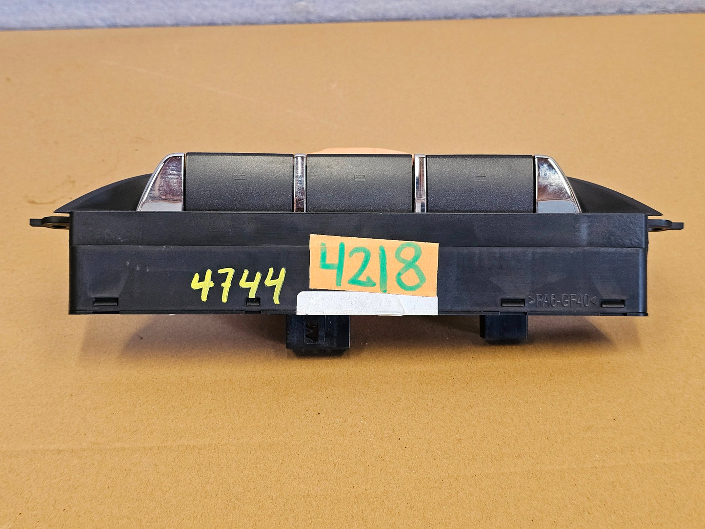2014-2019 GMC SIERRA STABILITY CONTROL SYSTEM PEDAL SWITCH 23145171-4218