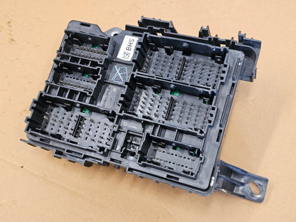 2014-2019 GMC SIERRA SILVERADO FUSE RELAY BOX 23195441 #4222