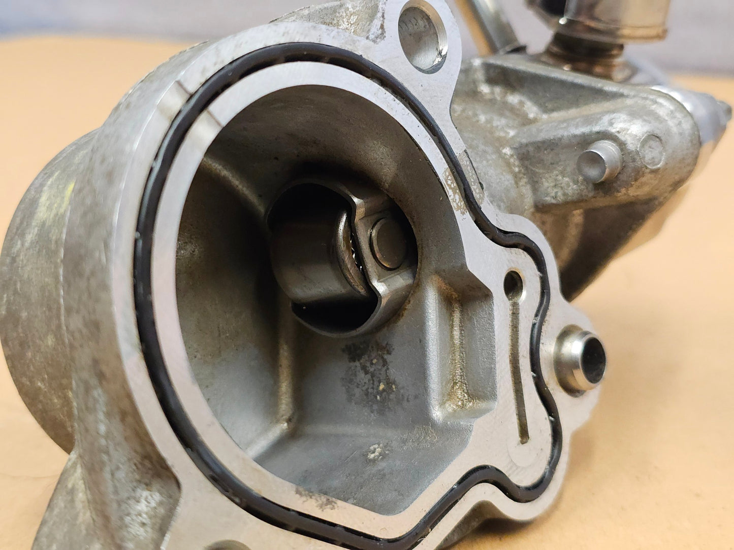 2021-2024 FORD F150 2.7 ECOBOOST HIGH PRESSURE FUEL PUMP OEM #4236