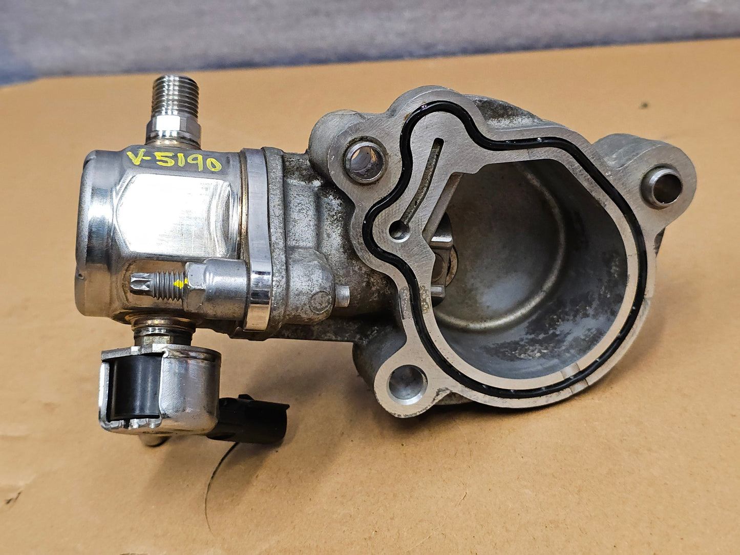 2021-2024 FORD F150 2.7 ECOBOOST HIGH PRESSURE FUEL PUMP OEM #4236