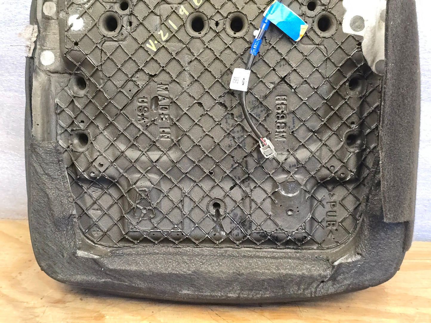 21-25 FORD F150 FRONT LEFT DRIVER LOWER SEAT CUSHION BLACK CLOTH #4445