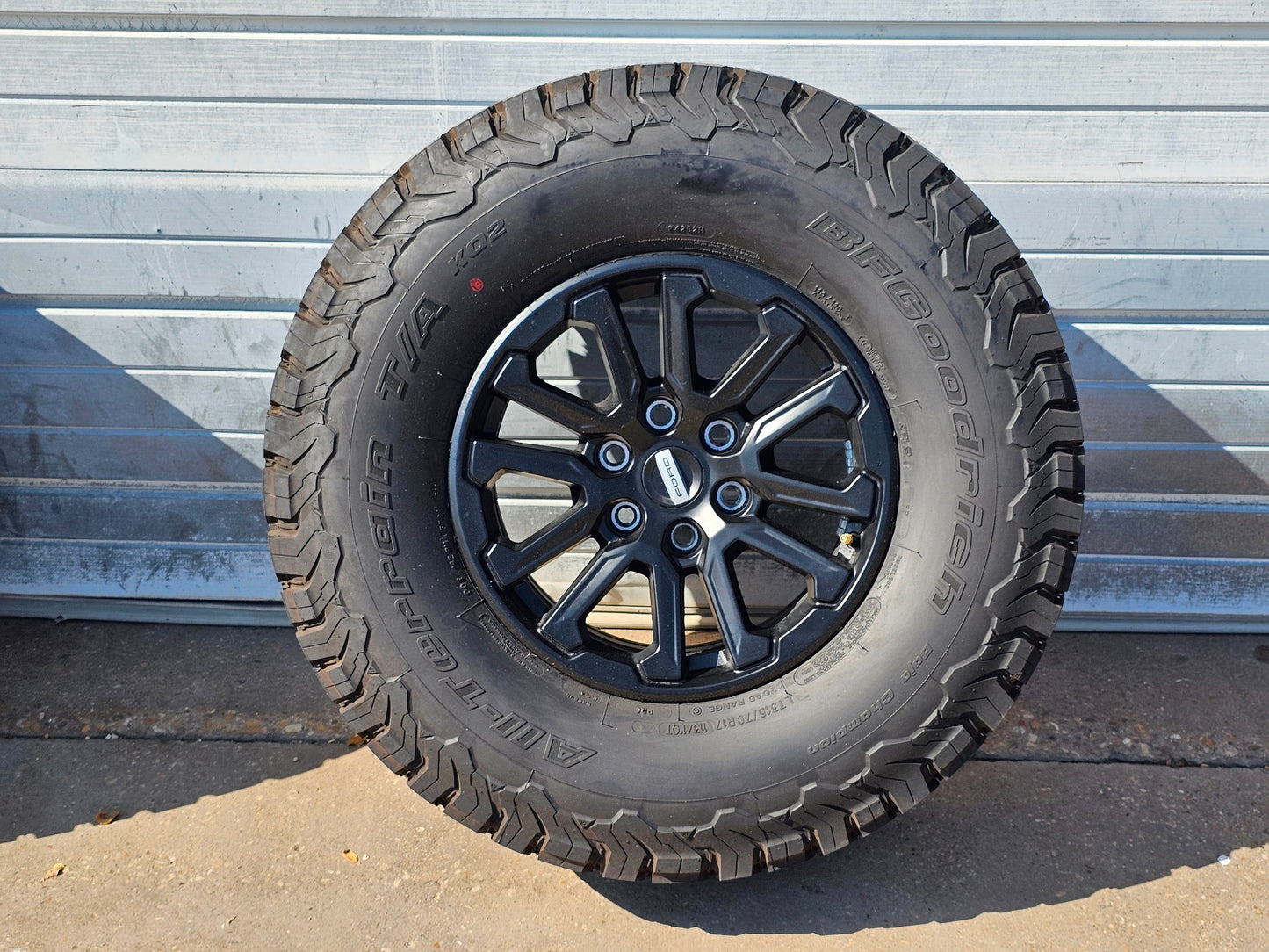 17" FORD F150 RAPTOR BLACK OEM WHEELS BFGOODRICH LT315/70R17 TIRES 21 26 #9038