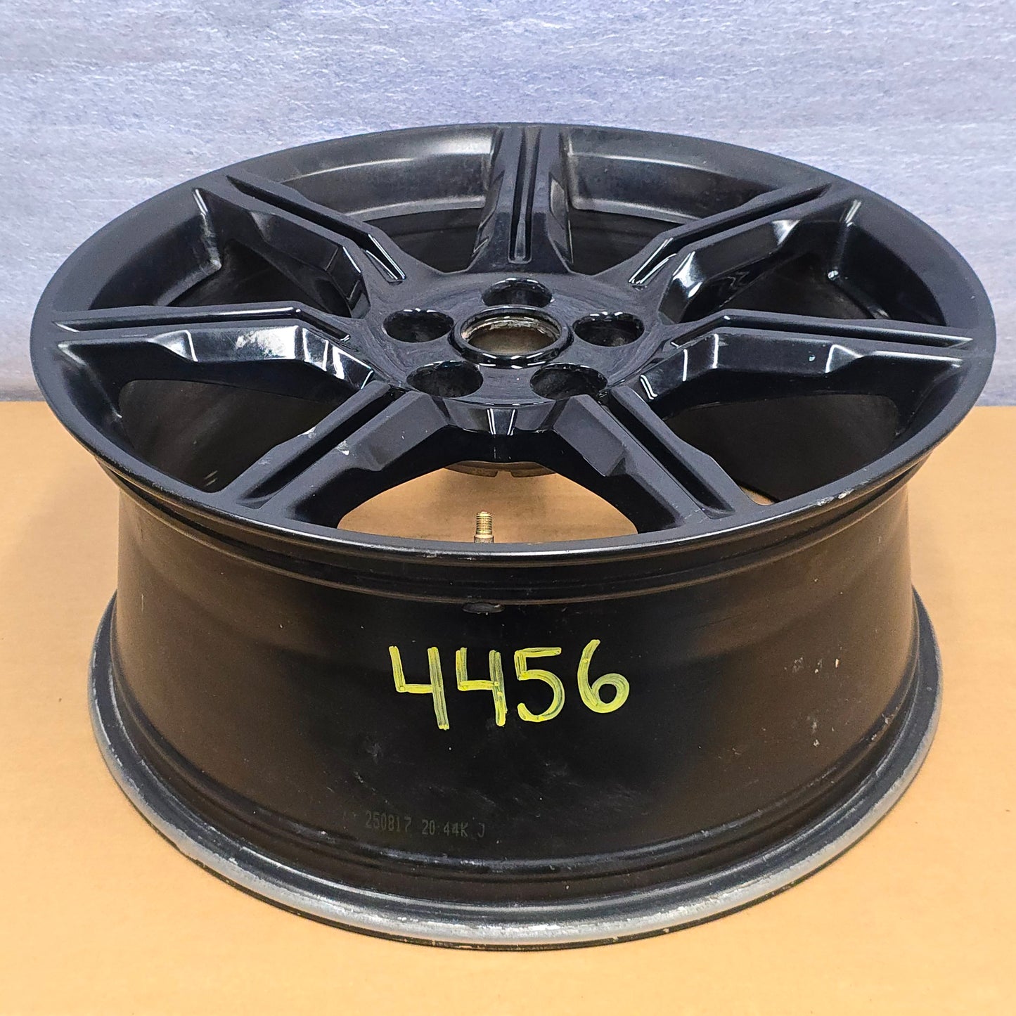 2018-2021 19" FORD MUSTANG GT 19X8.5 BLACK WHEEL JR3J-1007-FA #4456