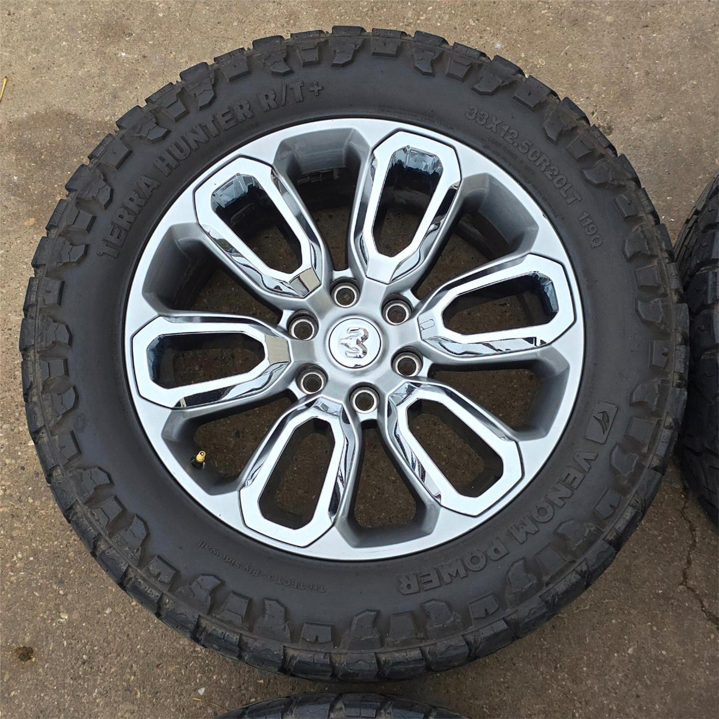 2019-2023 20" RAM 1500 SILVER W/ CHROME INSERT WHEELS AND TIRES #4480