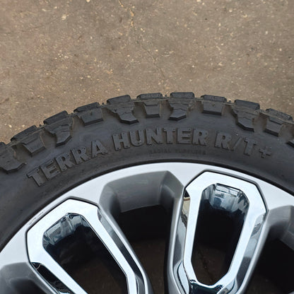 2019-2023 20" RAM 1500 SILVER W/ CHROME INSERT WHEELS AND TIRES #4480