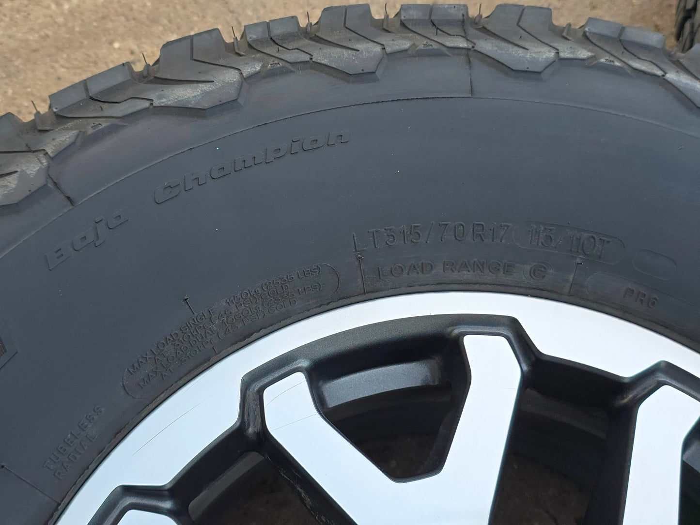 17" FORD F150 RAPTOR WHEELS RIMS 35" BFG TIRES LARIAT TREMOR 2021 2024 20 #4483
