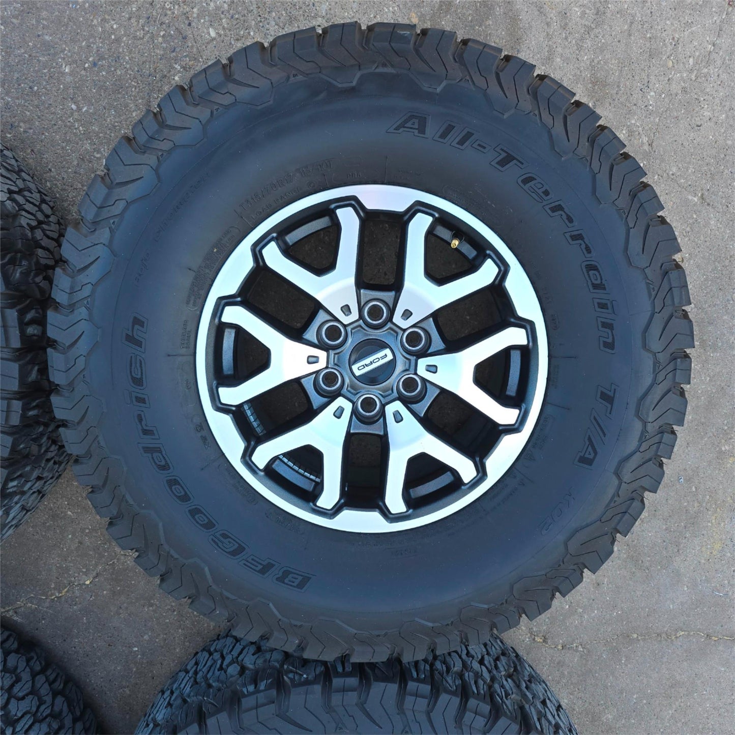 17" FORD F150 RAPTOR WHEELS RIMS 35" BFG TIRES LARIAT TREMOR 2021 2024 20 #4486