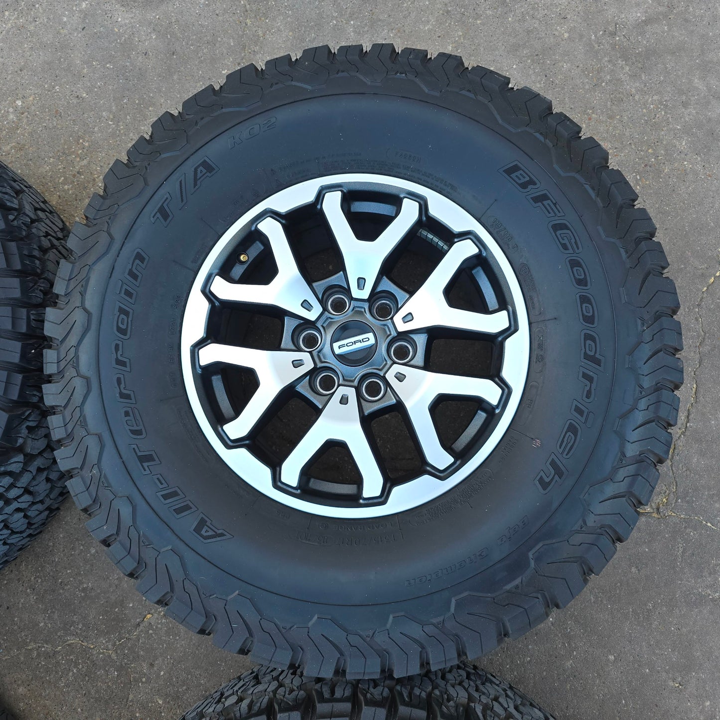 17" FORD F150 RAPTOR WHEELS RIMS 35" BFG TIRES LARIAT TREMOR 2021 2024 20 #4486