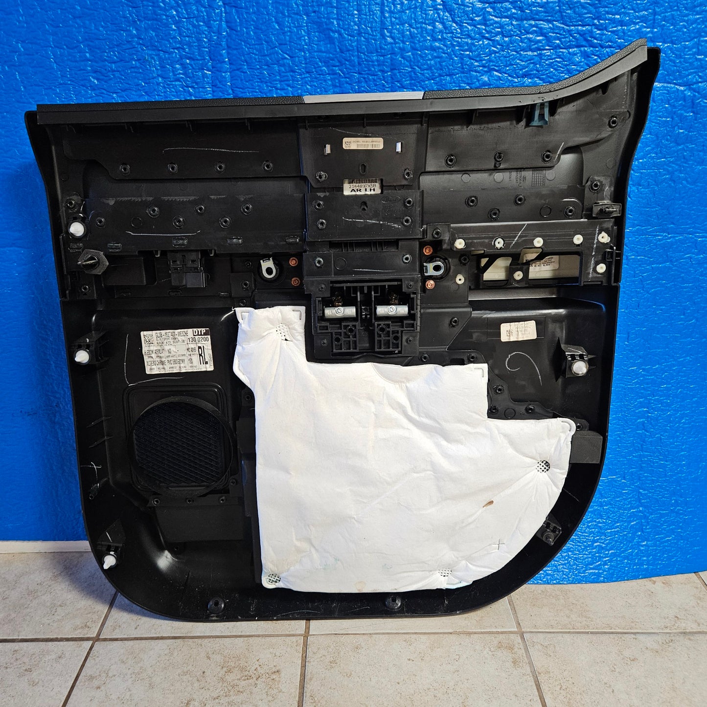 2015-2020 FORD F150 SUPERCREW REAR LEFT DRIVER DOOR PANEL BLACK SPORT 3078