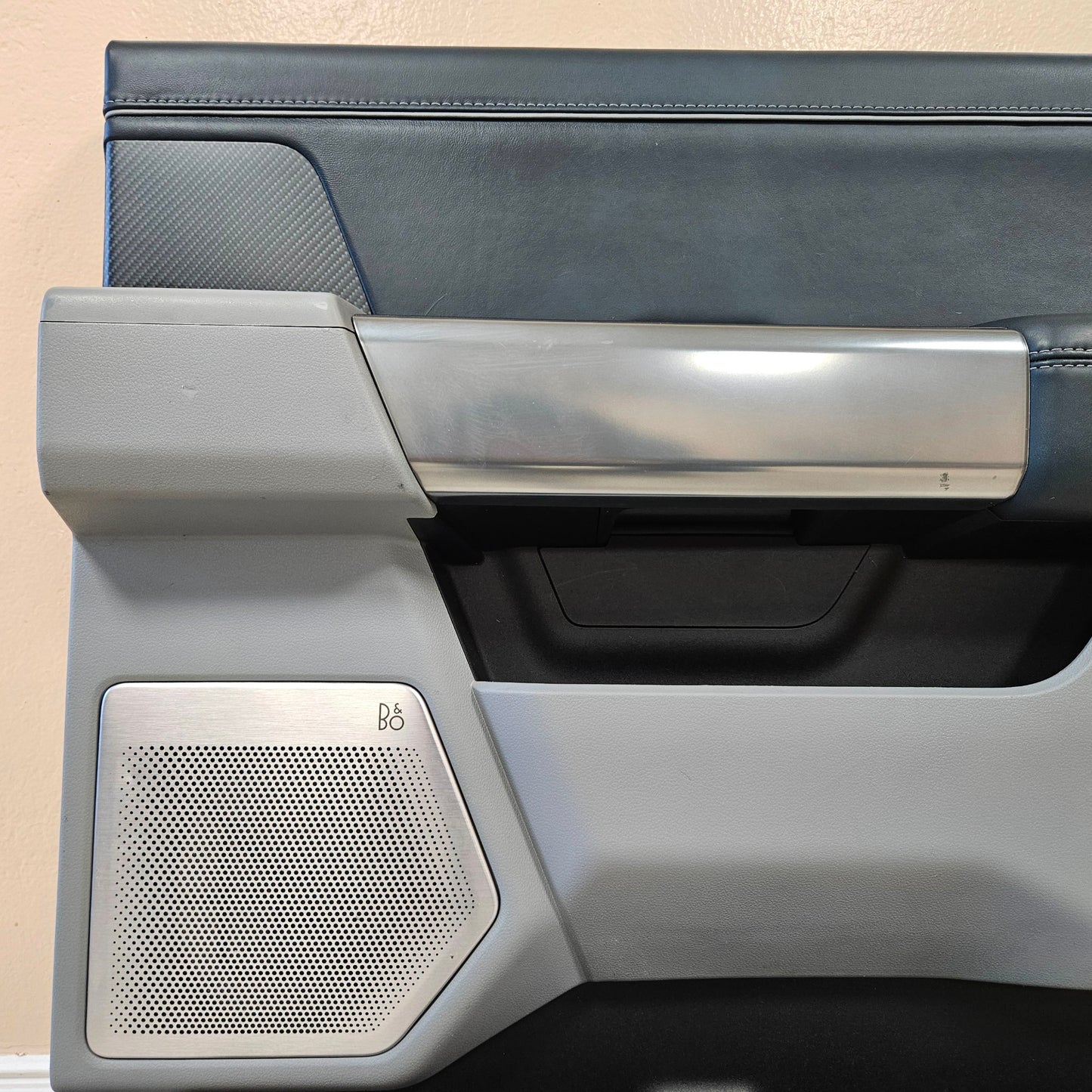 2021-2025 FORD F150 LIMITED REAR DOOR PANEL RIGHT PASSENGER GRAY #3515