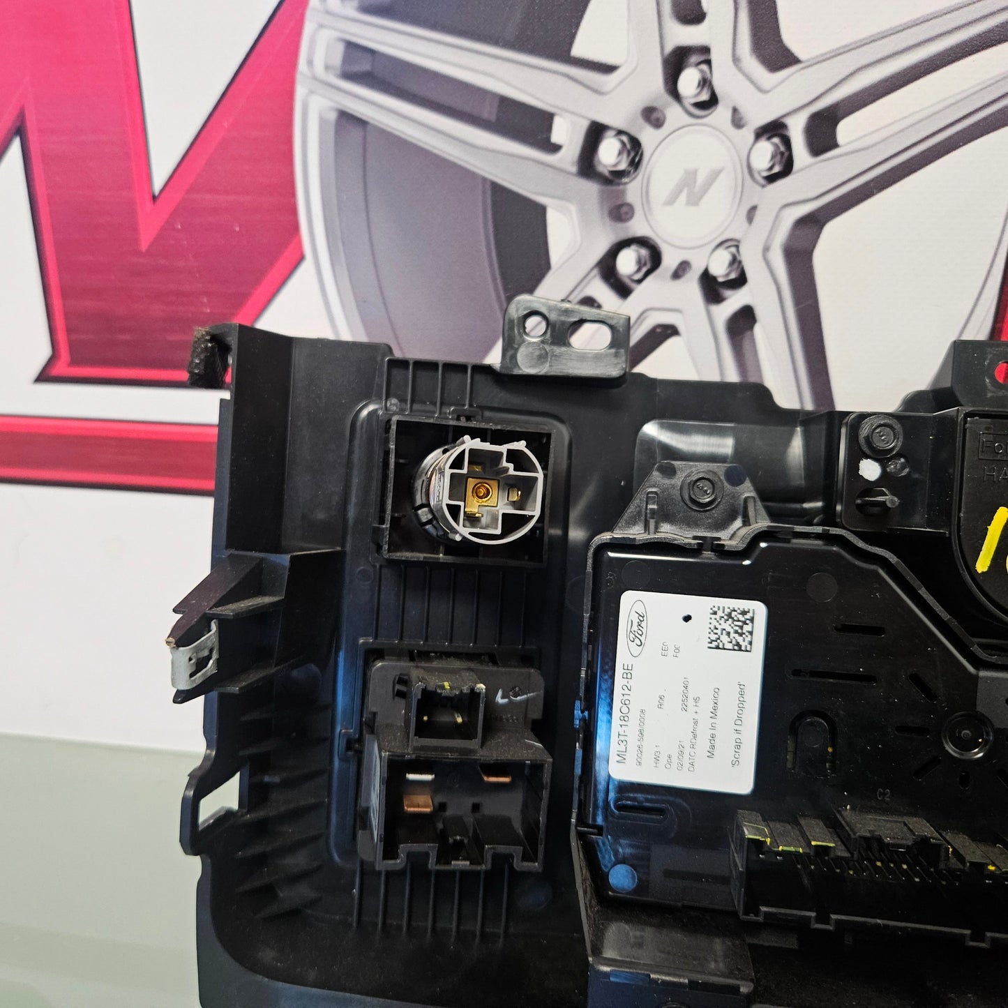 2021-2025 FORD F150 DASH PANEL A/C CLIMATE CONTROL RADIO CONTROL OEM 23 #3517