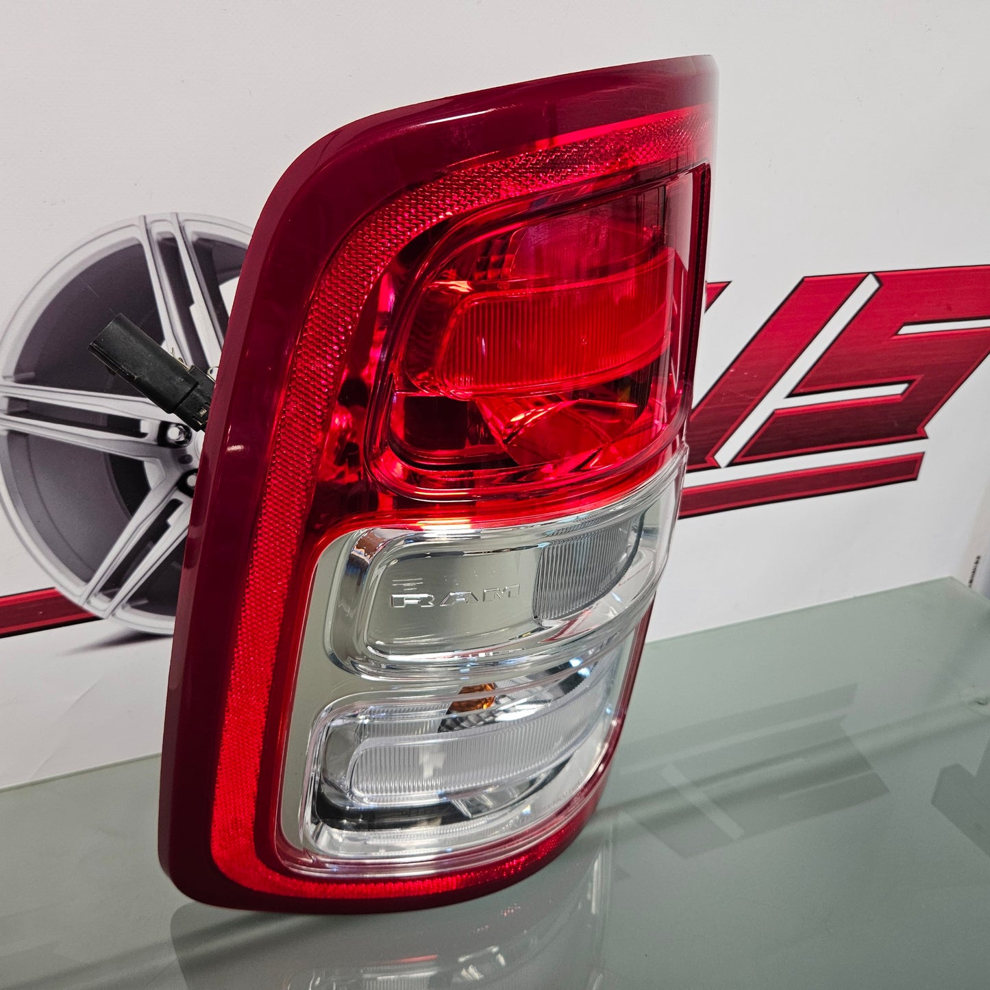 2019-2024 RAM 2500 3500 TAIL LIGHT LED LEFT DRIVER LAMP 68361715AE #3609
