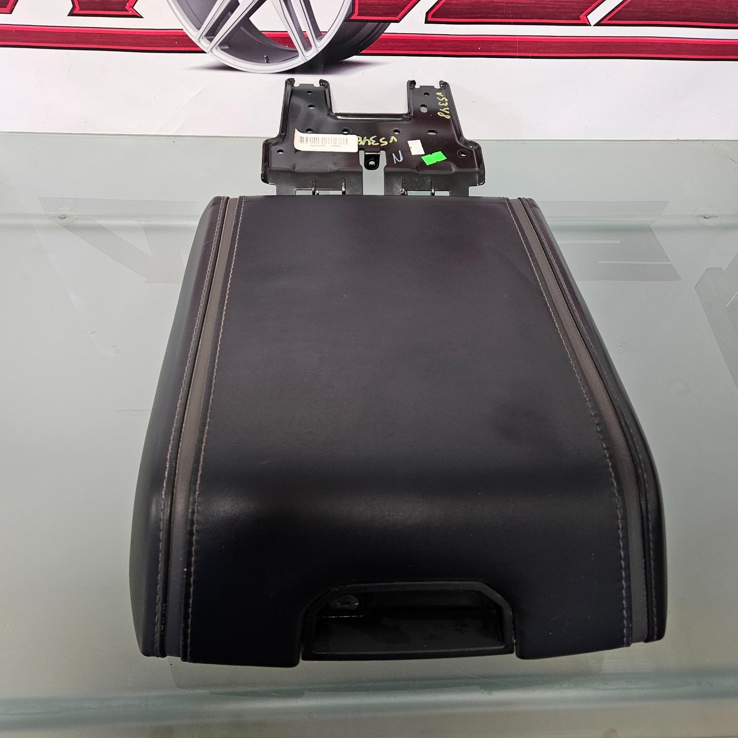 2015-2020 FORD F150 BLACK FRONT CENTER CONSOLE STORAGE ARMREST LID OEM #3638
