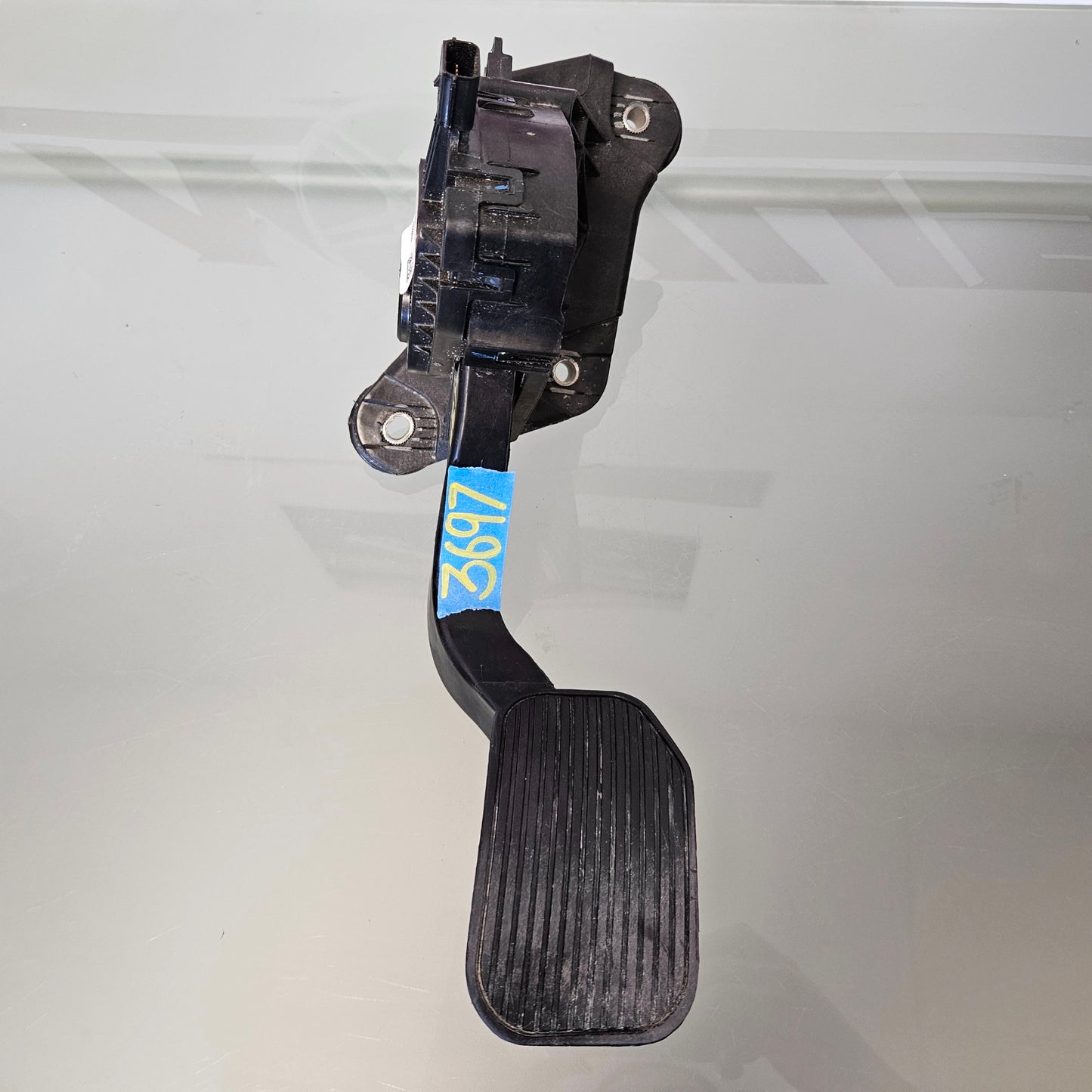 2018-2024 FORD F150 GAS ACCELERATOR PEDAL W/ SENSOR FL34-9F836-AD #3697