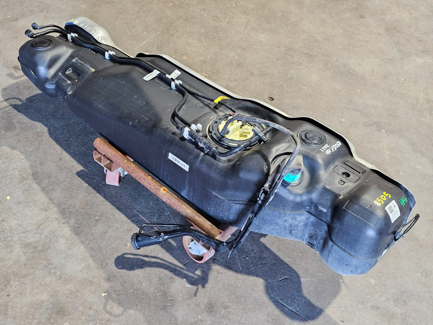 21 22 23 24 FORD F150 26 GALLON 2.7 GAS FUEL PUMP TANK -4046