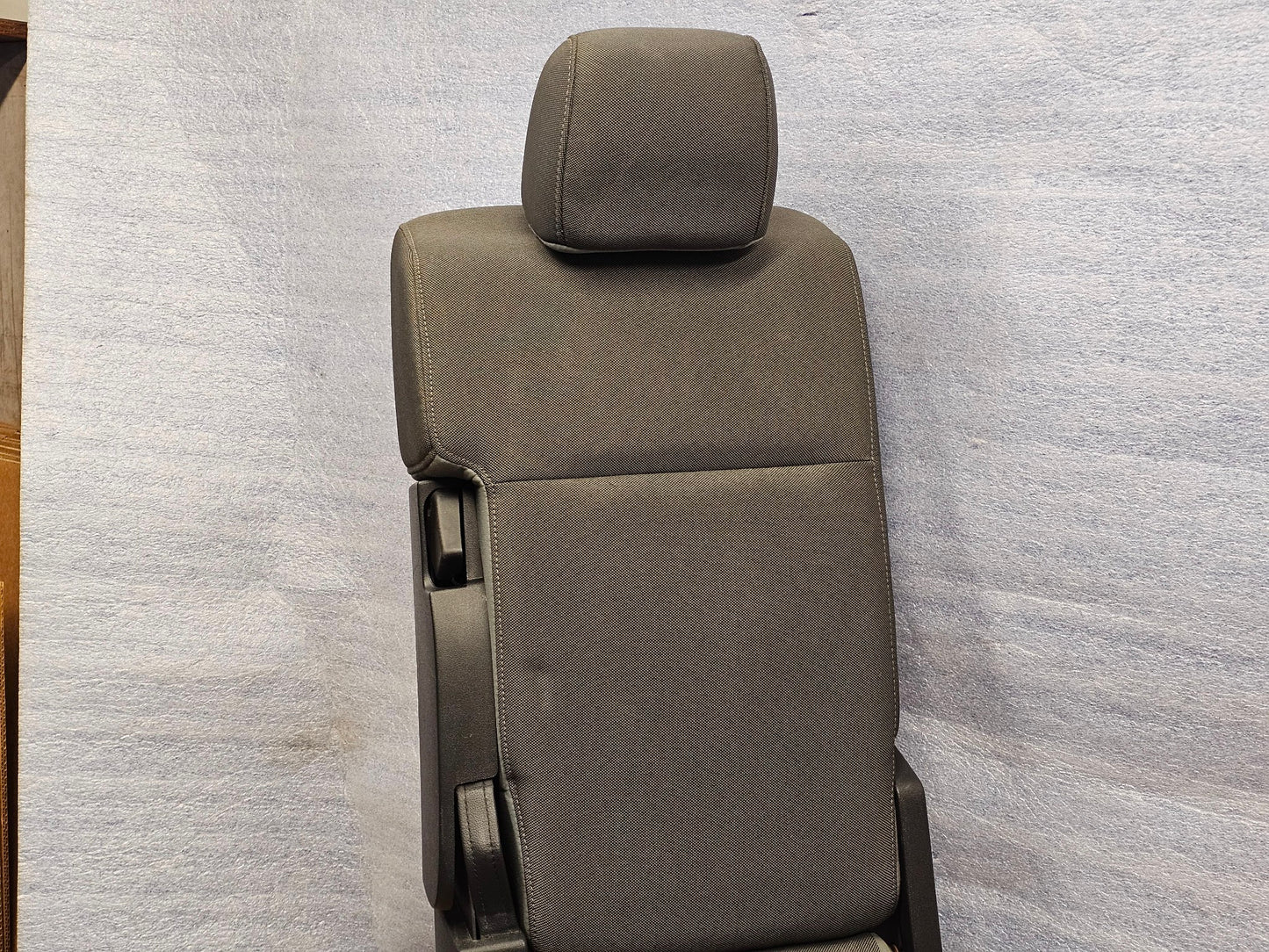 2015-2025 FORD F150 F250 F350 FRONT CENTER SEAT JUMP CONSOLE CLOTH GRAY #4052