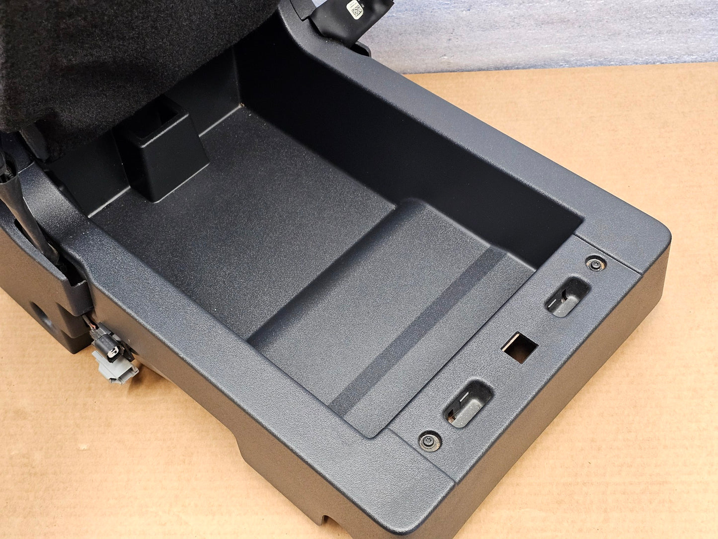 2015-2025 FORD F150 F250 F350 FRONT CENTER SEAT JUMP CONSOLE CLOTH GRAY #4052