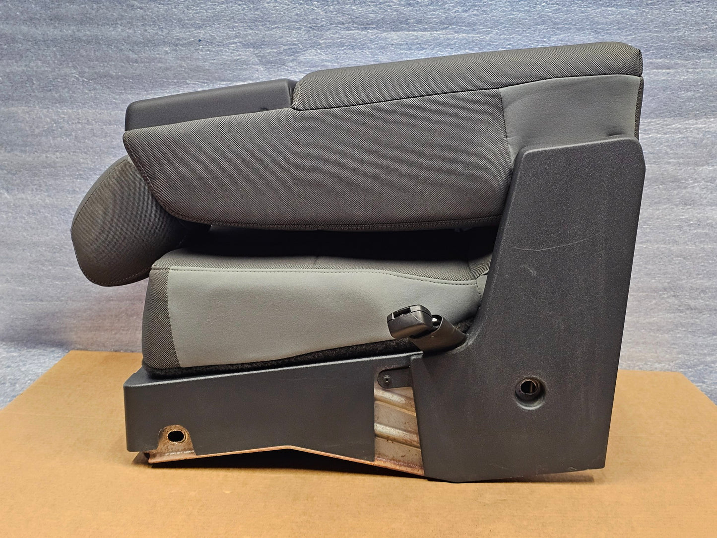 2015-2025 FORD F150 F250 F350 FRONT CENTER SEAT JUMP CONSOLE CLOTH GRAY #4052