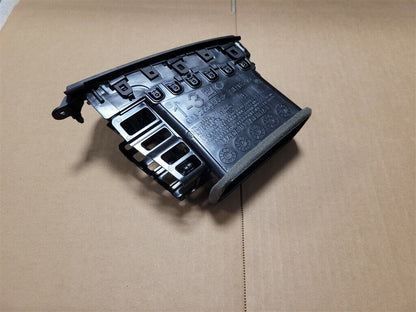 2014-2018 CHEVY SILVERADO SIERRA DASH AIR VENT OEM 20943682