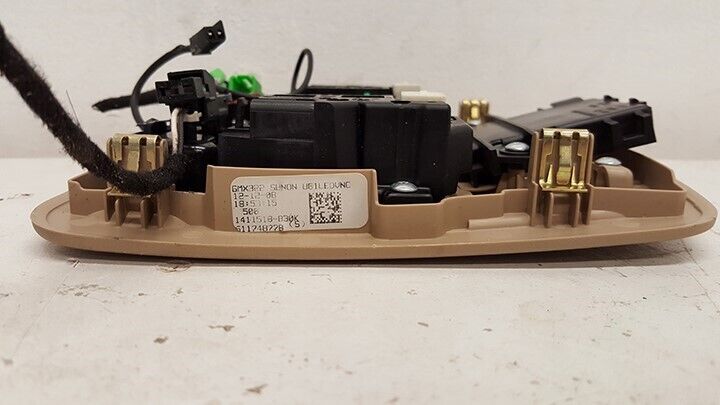 2009 CADILLAC CTS-V TAN OVER HEAD CONSOLE CONTROL FACTORY OEM DOME LIGHT -9241