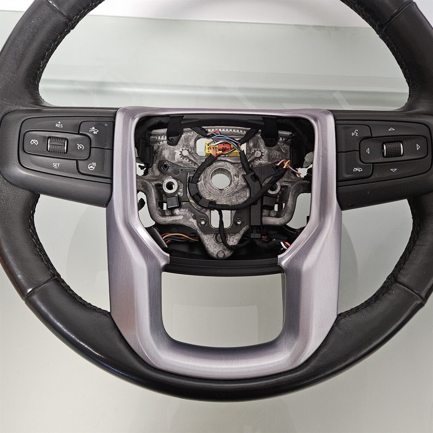 2019-2021 GM SIERRA 1500 BLACK LEATHER STEERING WHEEL 84646068 #13074