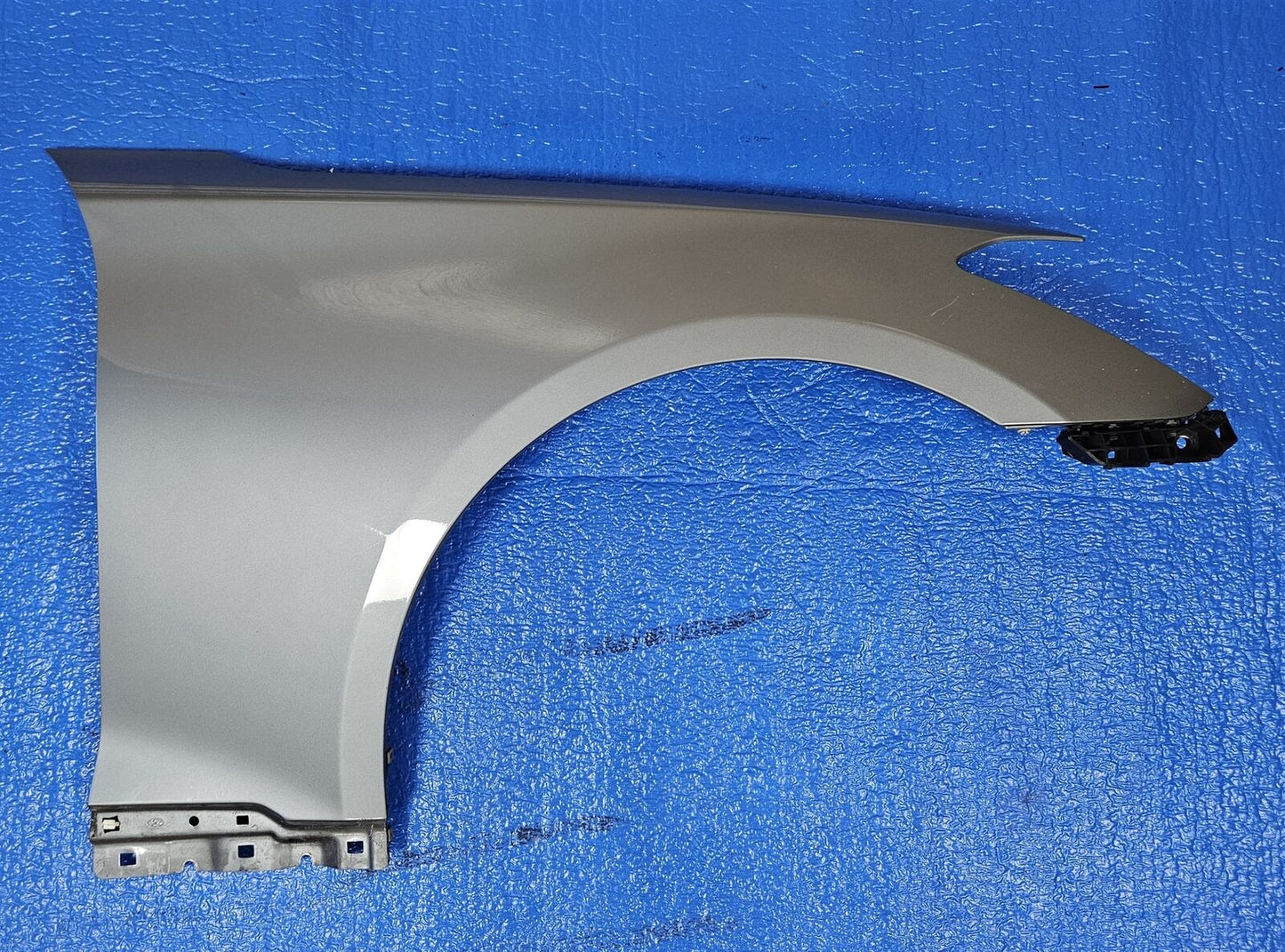2015-2020 HYUNDAI GENESIS G80 SEDAN RIGHT PASSENGER FENDER OEM 2017 2018 #9005