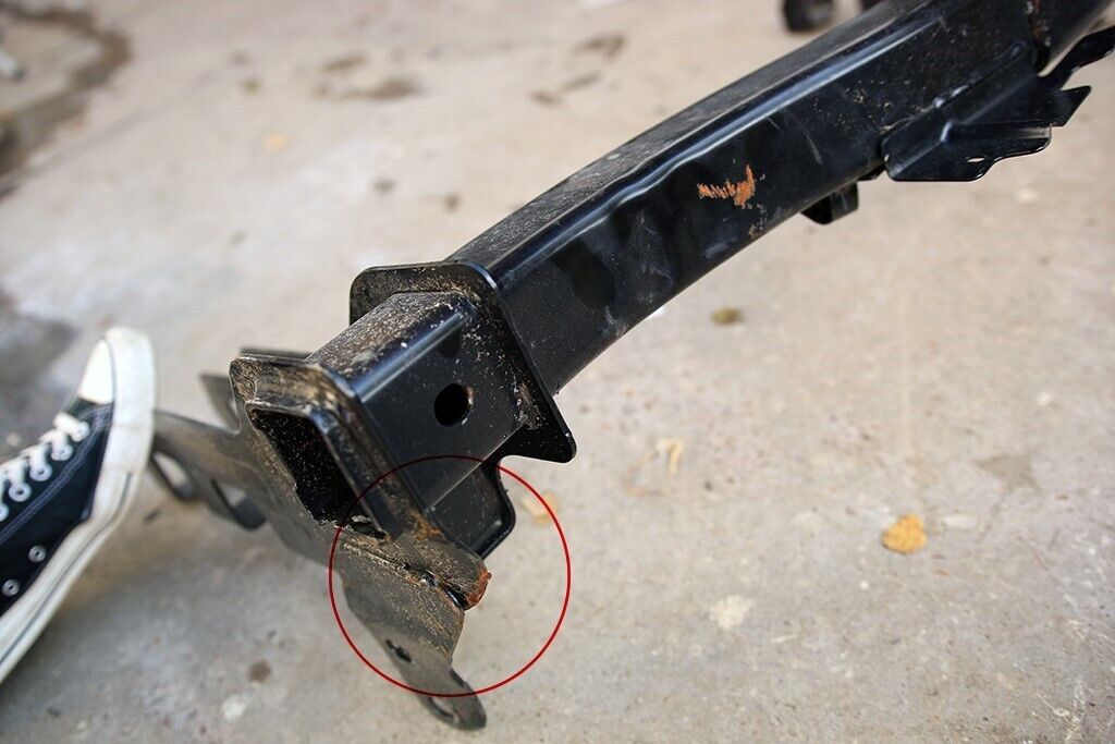 2019-2025 GMC SIERRA CHEVY SILVERADO 1500 REAR TOW TRAILER HITCH OEM 84824766