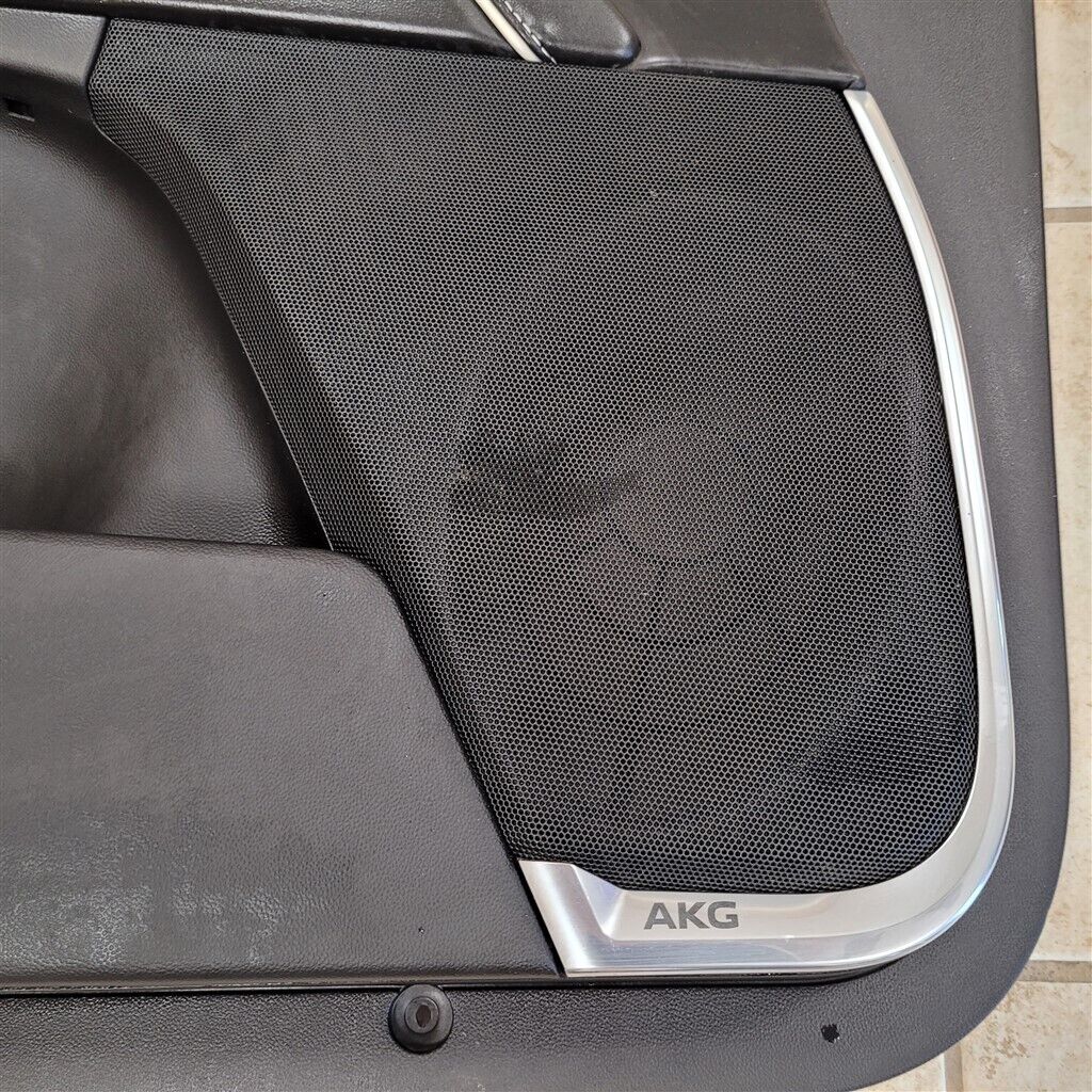 2021-2023 CADILLAC ESCALADE FRONT DRIVER LEFT DOOR PANEL OEM 85513775