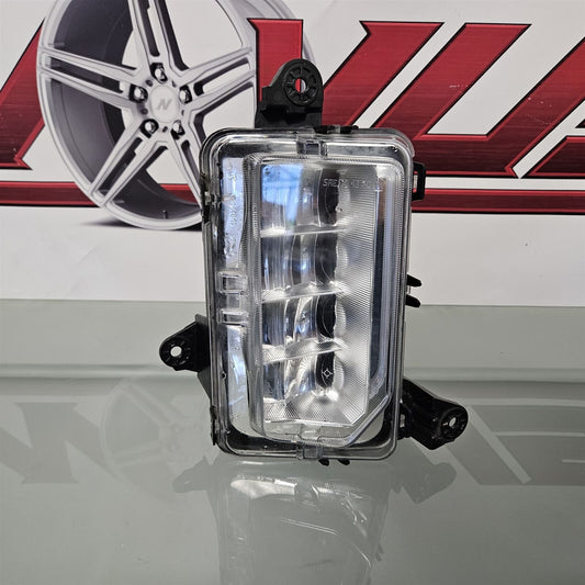 19 20 21 22 GMC SIERRA 1500 LED FOG LIGHT RIGHT PASSENGER 84513247 -13122