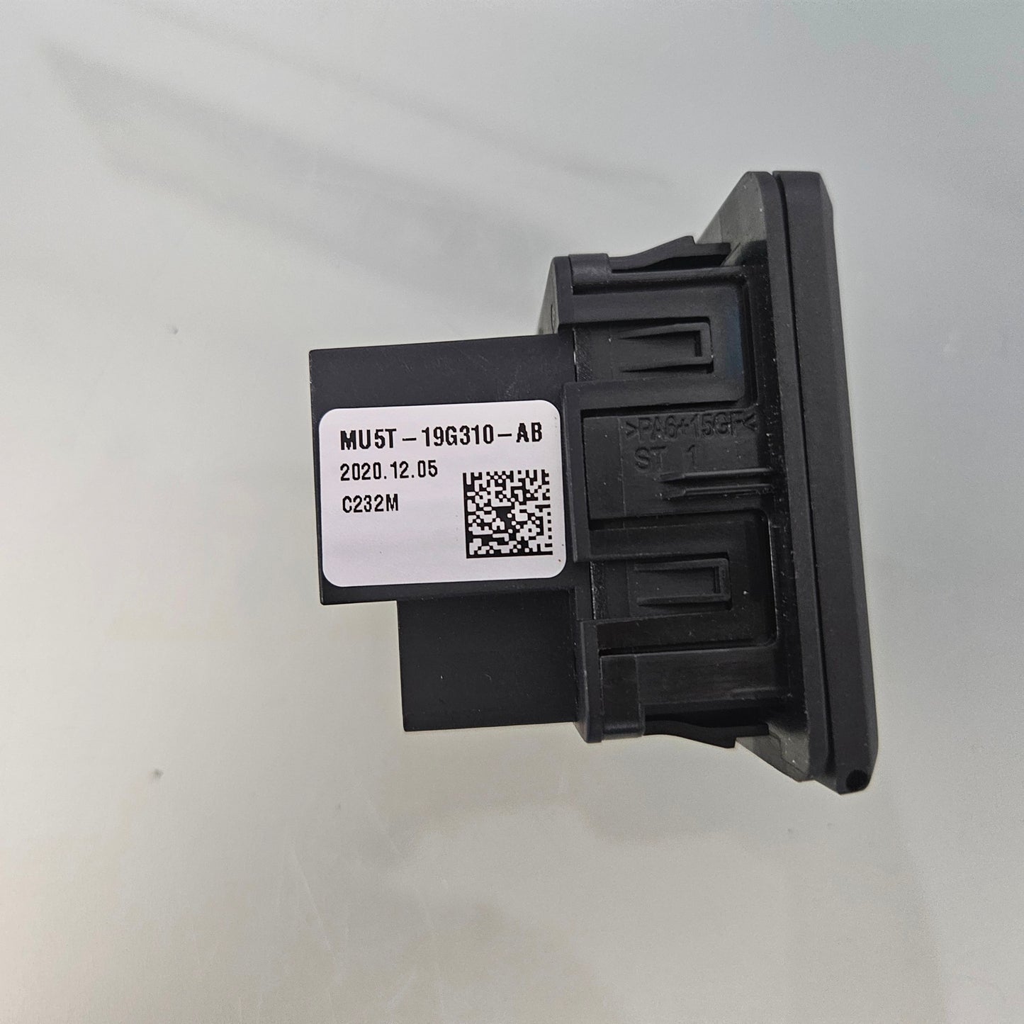 21-23 FORD F150 AC 120V 400W MAX  OUTLET HUB PLUG PORT MU5T-19G310-AB