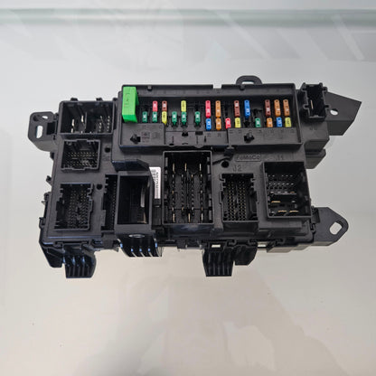 21 22 23 FORD F150 FUSE RELAY JUNCTION BOX CONTROL MODULE MU5T-15604 #3152