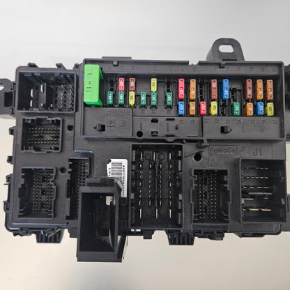 21 22 23 FORD F150 FUSE RELAY JUNCTION BOX CONTROL MODULE MU5T-15604 #3152
