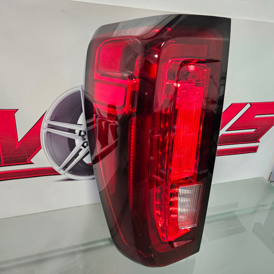20-24 GMC SIERRA 1500 2500 3500 DRIVER LEFT TAIL LIGHT OEM 85115891 #3192