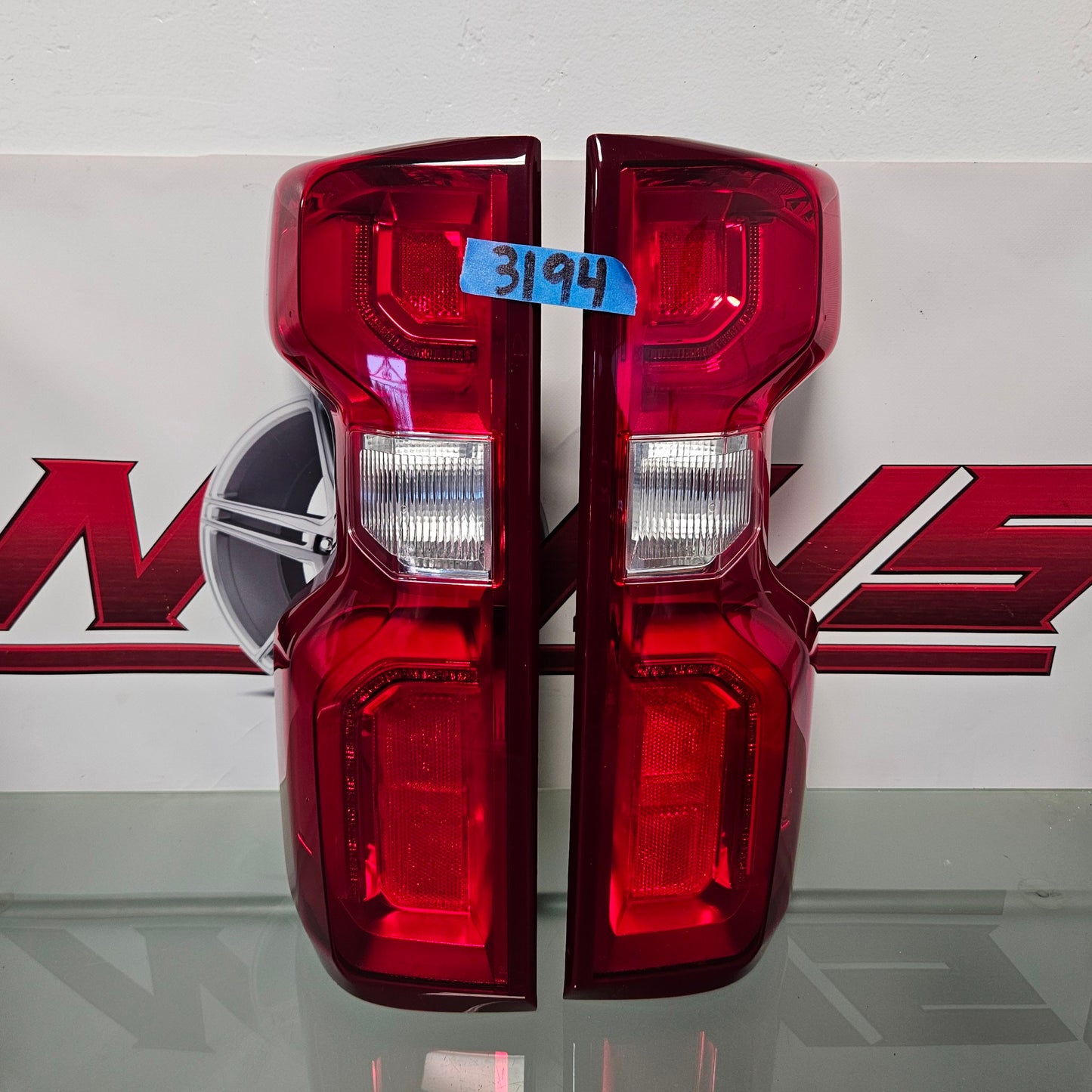 2020-2023 CHEVY SILVERADO 1500 LEFT RIGHT LED TAIL LIGHT OEM #3194