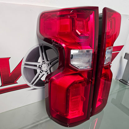 2020-2023 CHEVY SILVERADO 1500 LEFT RIGHT LED TAIL LIGHT OEM #3194