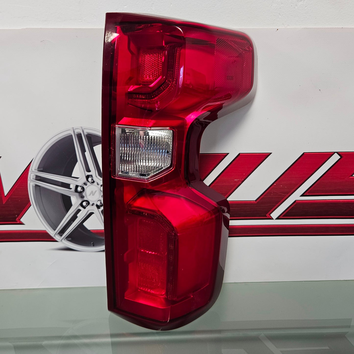 2020-2023 CHEVY SILVERADO 1500 RIGHT LED TAIL LIGHT OEM  21 22 #3196
