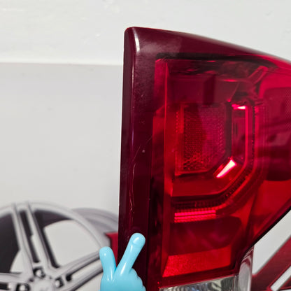 2020-2023 CHEVY SILVERADO 1500 RIGHT LED TAIL LIGHT OEM  21 22 #3196