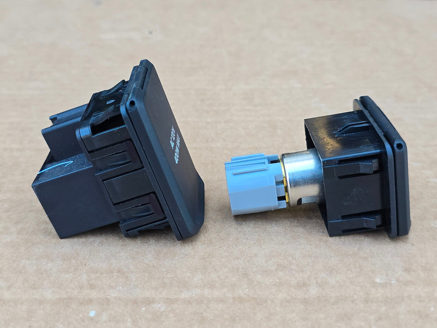 21-25 FORD F150 DASH 120V 400W POWER OUTLET MU5T-19G310-AB, ML3T-19A487-A #4316