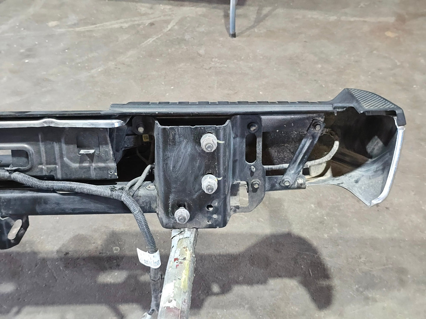 2021-2024 FORD F150 CHROME REAR BUMPER HITCH PARKING SENSORS #4321