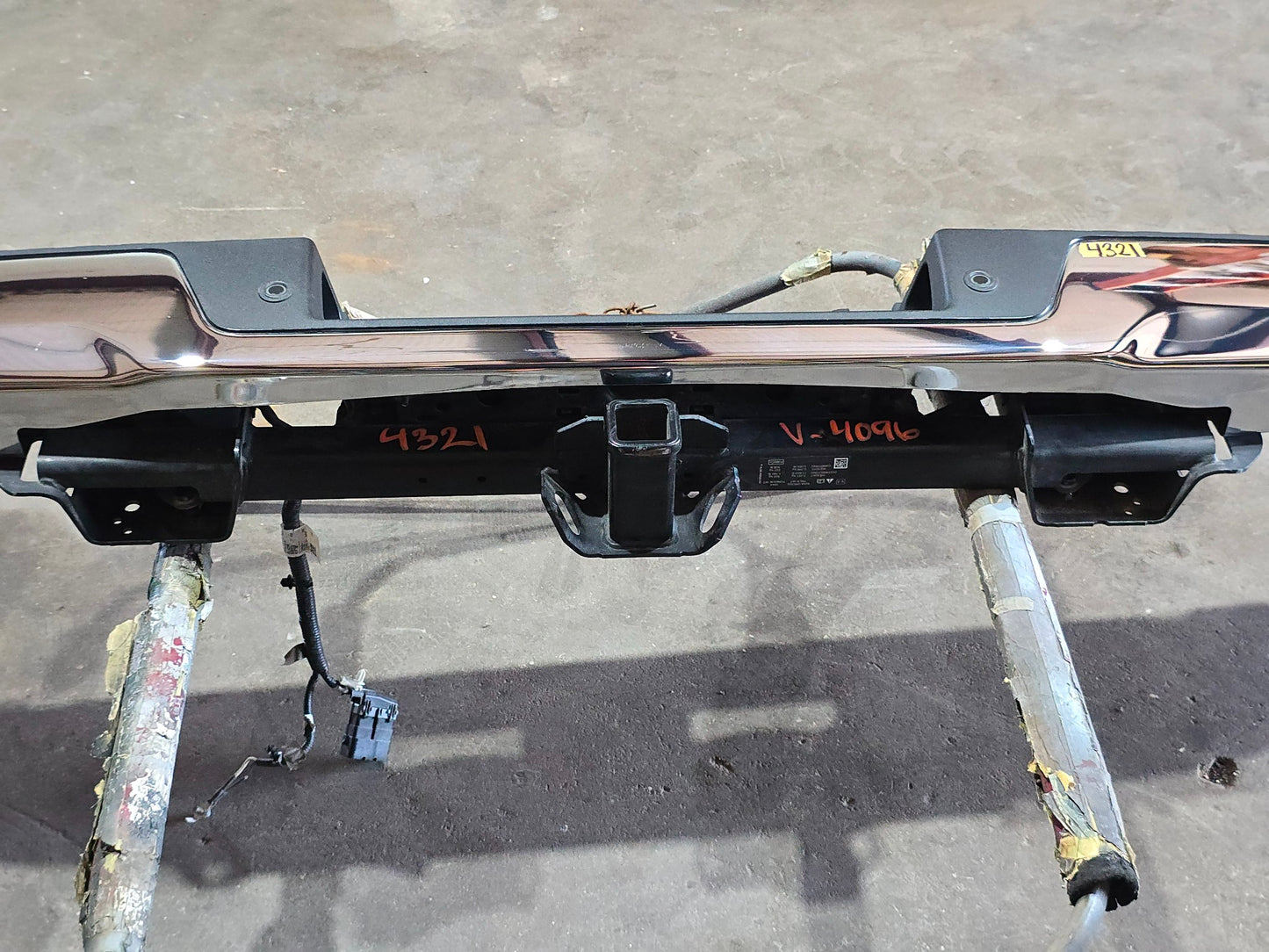 2021-2024 FORD F150 CHROME REAR BUMPER HITCH PARKING SENSORS #4321