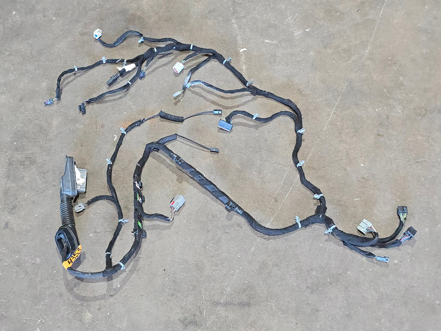 2015-2020 ESCALADE ESV REAR LIFTGATE TAILGATE WIRING HARNESS 23377543  #4353