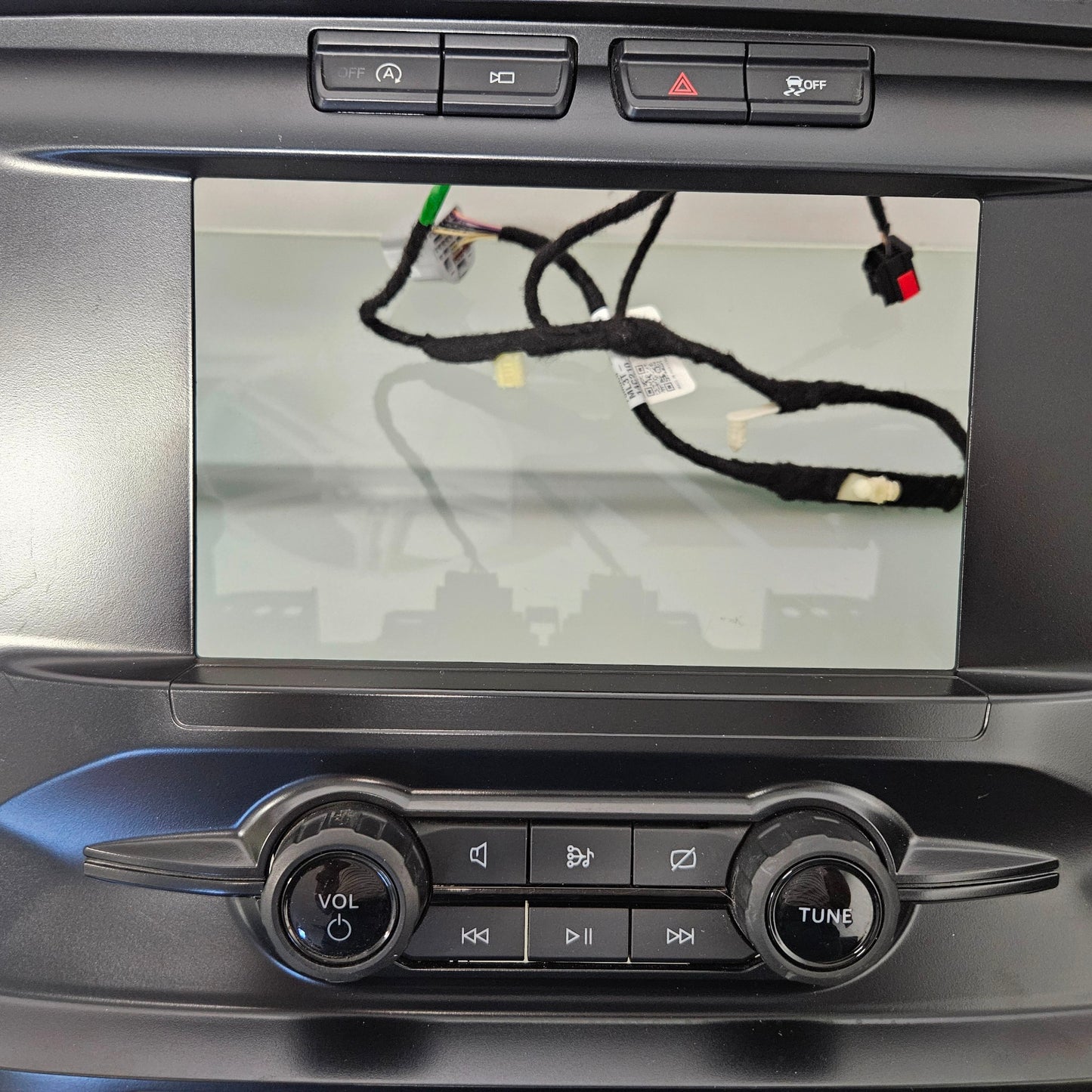 2021-2024 FORD F150 RADIO TEMPERATURE DASH BEZEL TRIM OEM ML3B-15044R29-A #3292