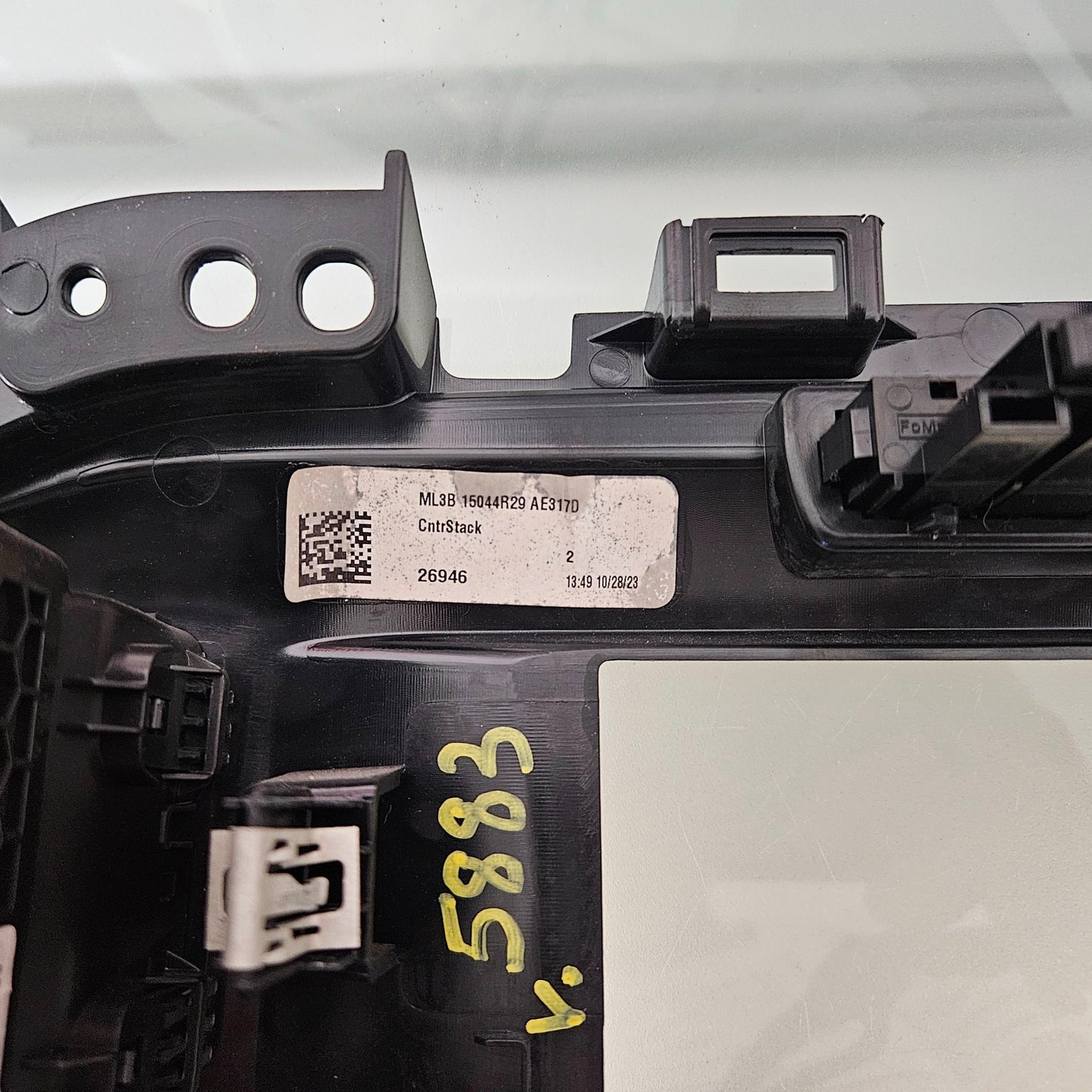 2021-2024 FORD F150 RADIO TEMPERATURE DASH BEZEL TRIM OEM ML3B-15044R29-A #3292